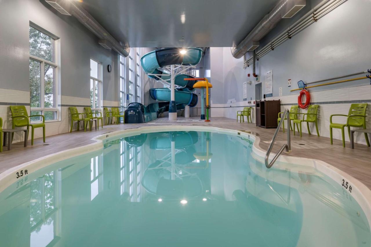 Western & Hotel 4*